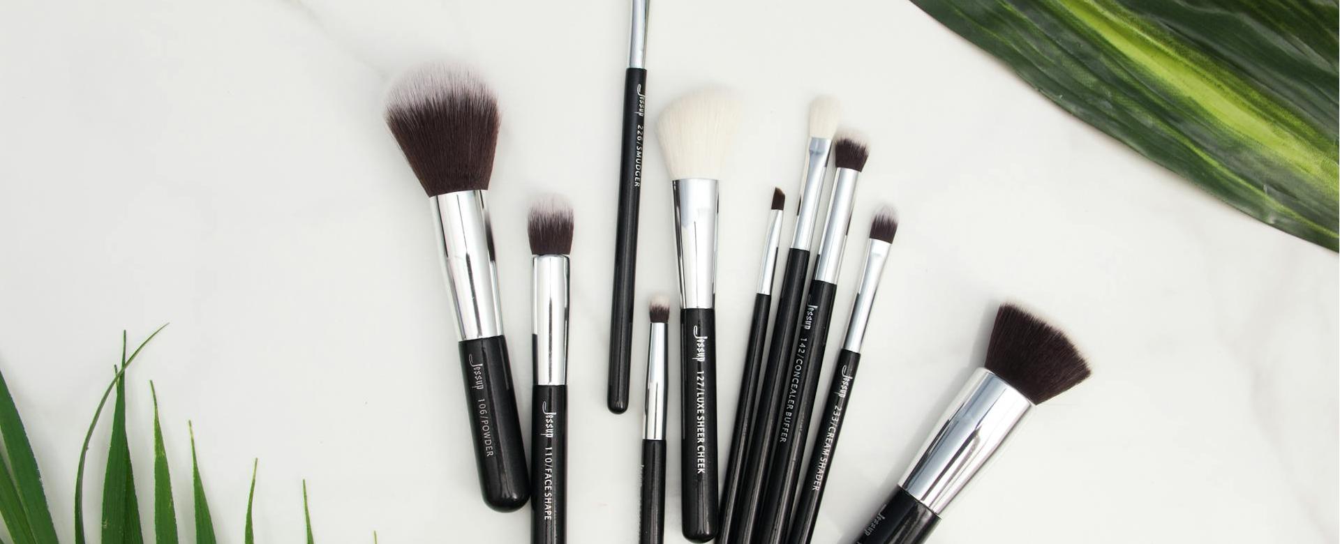 Health Supply Store -Health Supply Store pexels craytive 2721977